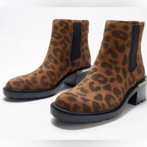 VINCE CAMUTO - Kelivena - Rugged Leo